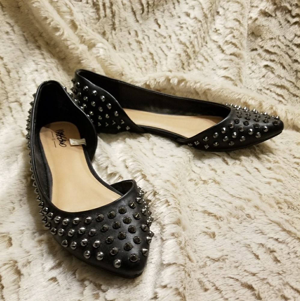 Studded flats
